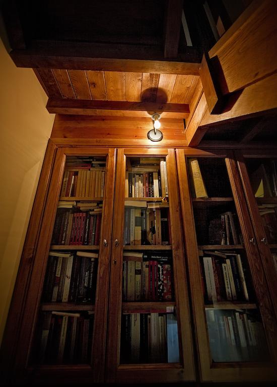 La Indiana Guest House Poo  ภายนอก รูปภาพ