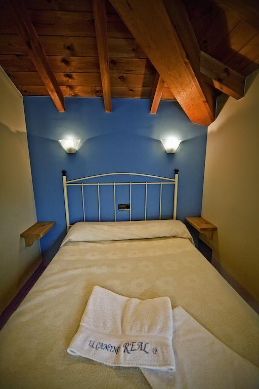 La Indiana Guest House Poo  ภายนอก รูปภาพ