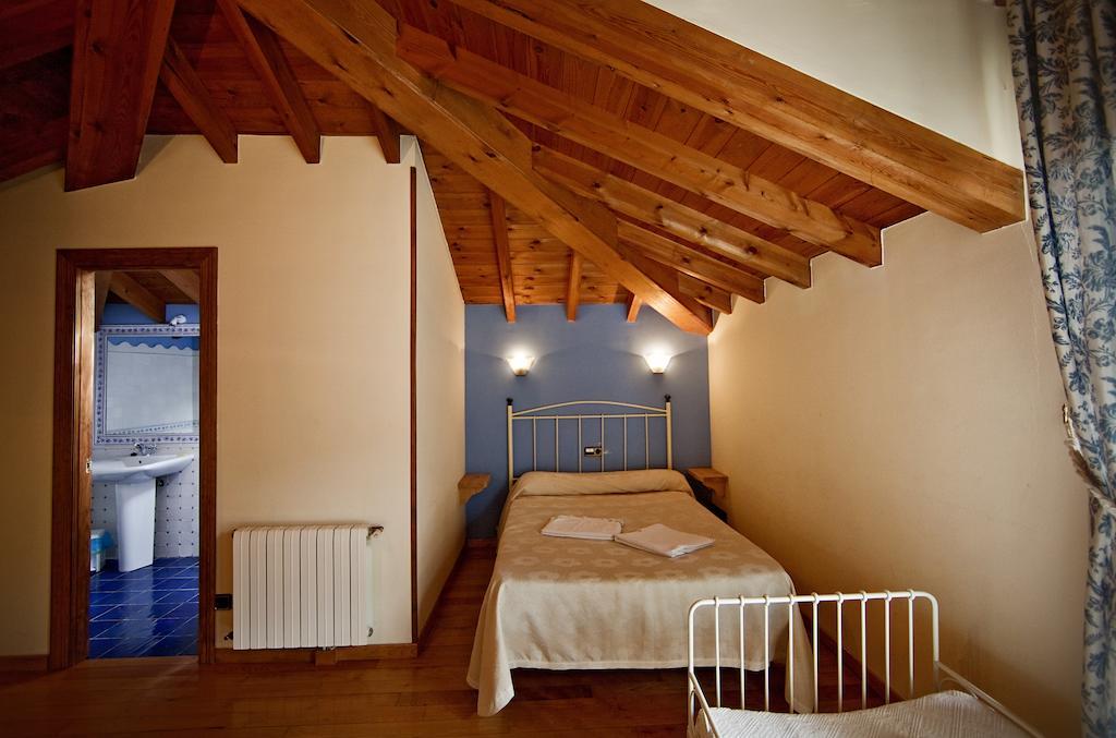 La Indiana Guest House Poo  ภายนอก รูปภาพ