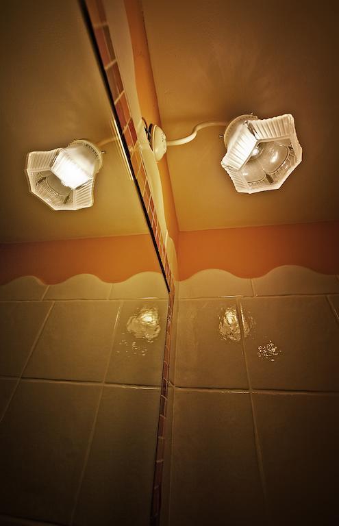 La Indiana Guest House Poo  ภายนอก รูปภาพ